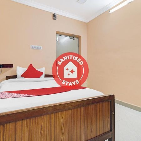 Oyo 81409 Hotel Sivajothi Tuticorin Esterno foto
