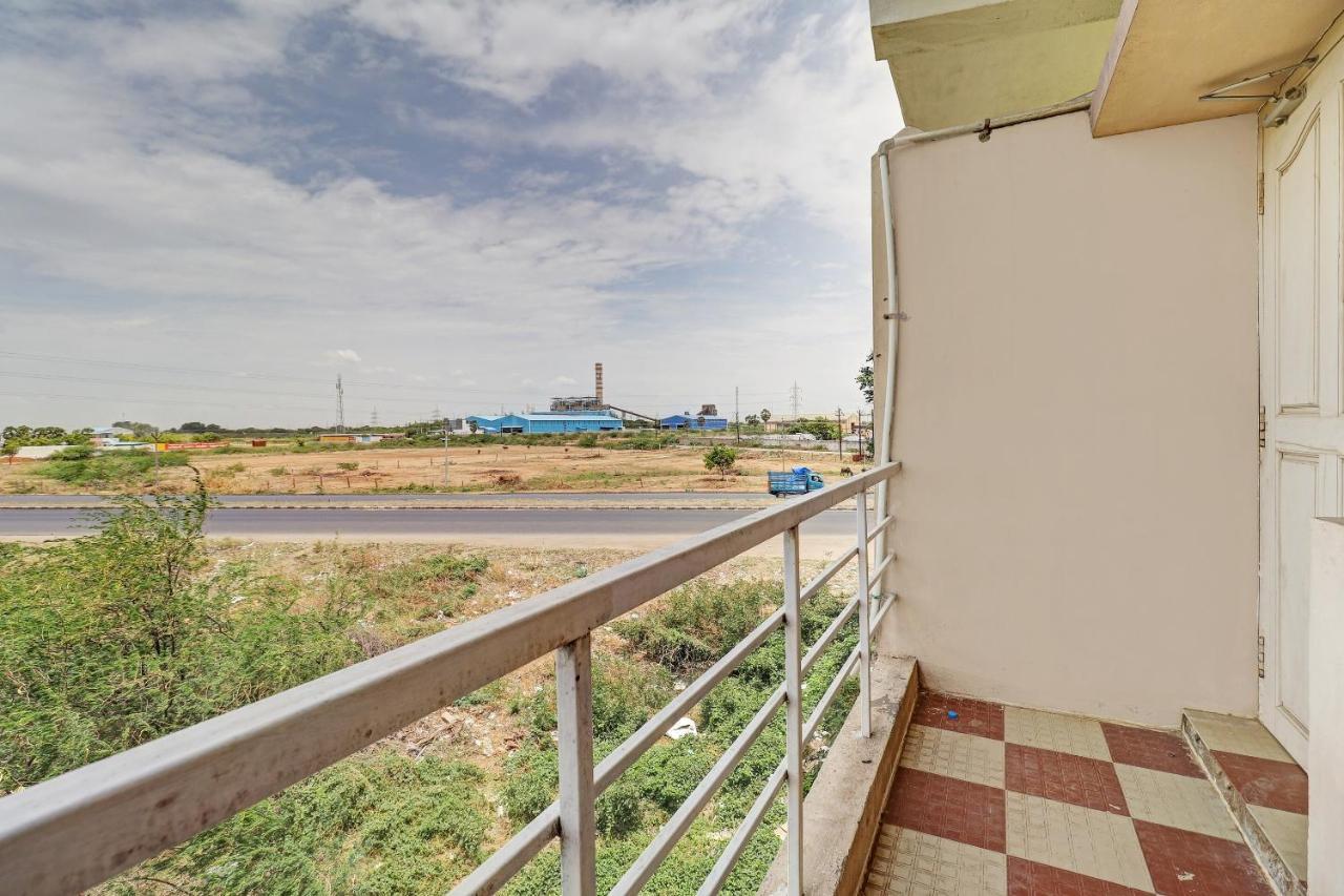 Oyo 81409 Hotel Sivajothi Tuticorin Esterno foto