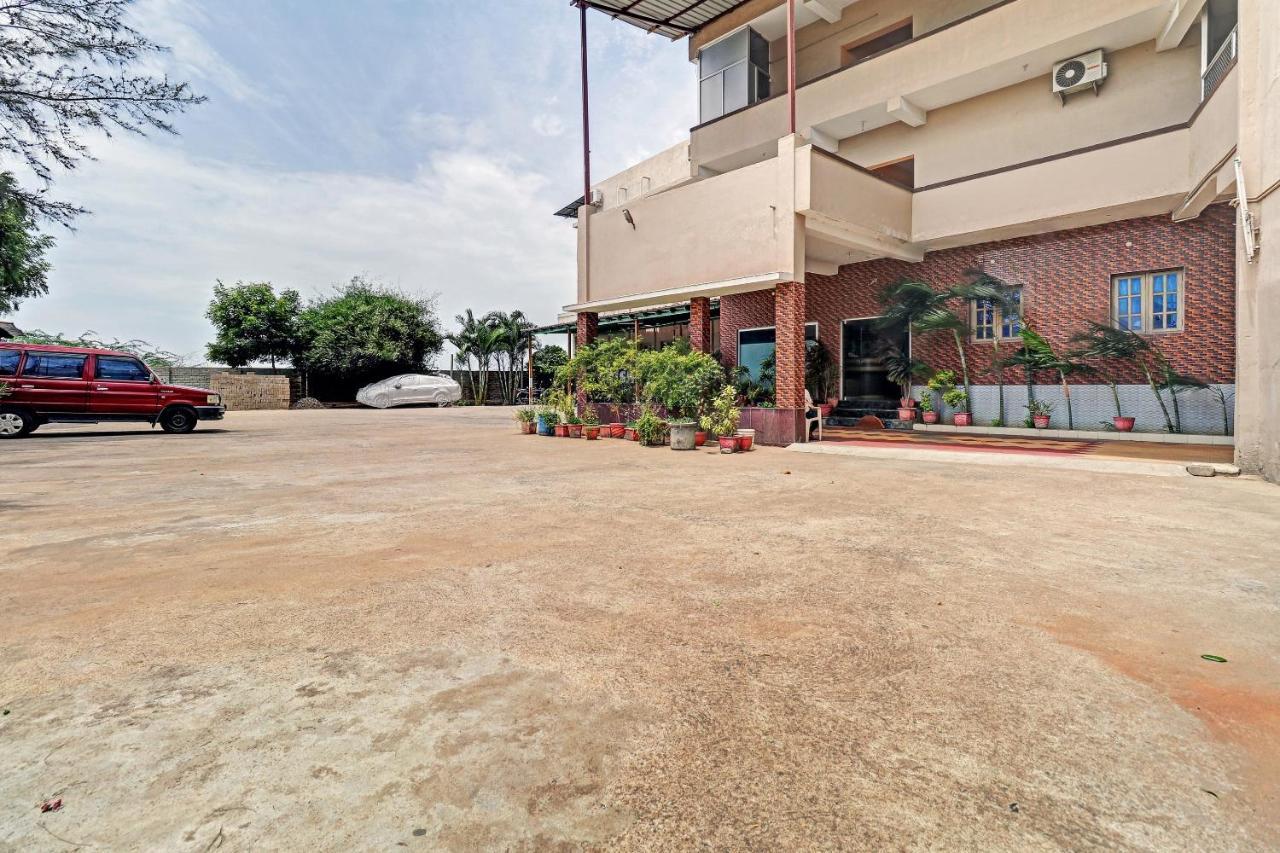 Oyo 81409 Hotel Sivajothi Tuticorin Esterno foto