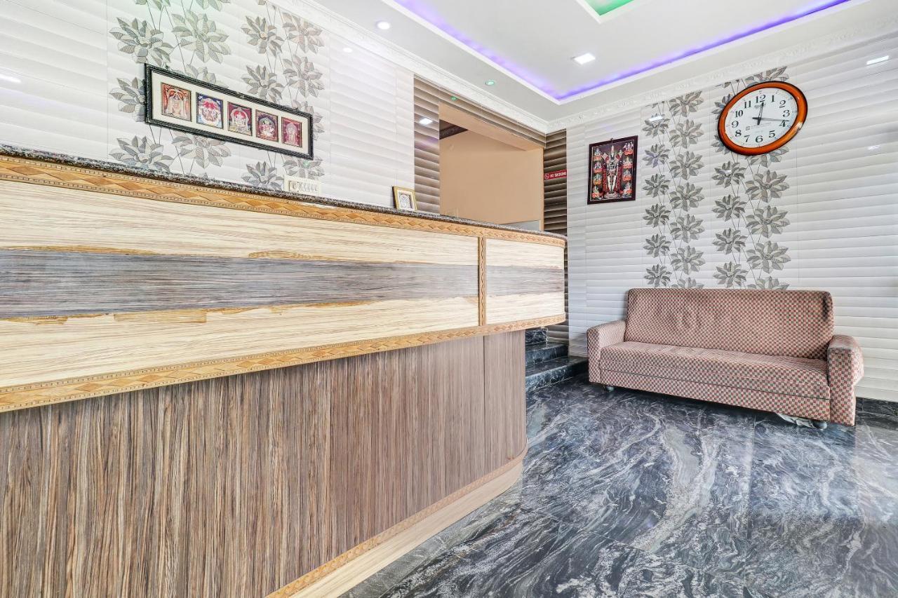 Oyo 81409 Hotel Sivajothi Tuticorin Esterno foto